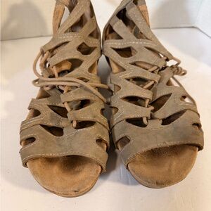 Earth Spirit Women's Sandals in Brown